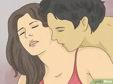 Imagen titulada What Should You Do when a Guy Is Kissing Your Neck Step 2