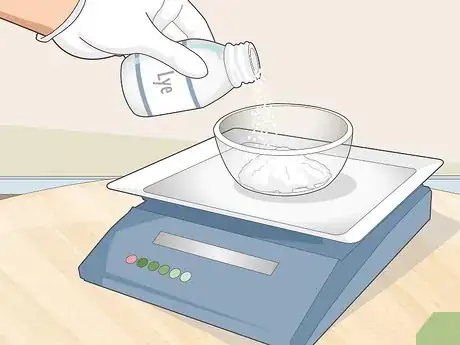 Imagen titulada Make Bar Soap Step 10