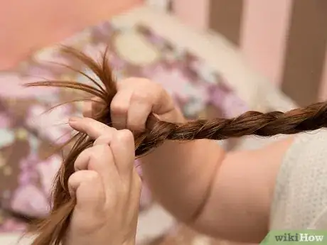 Imagen titulada Get Rid of Tangles in Your Hair Step 15