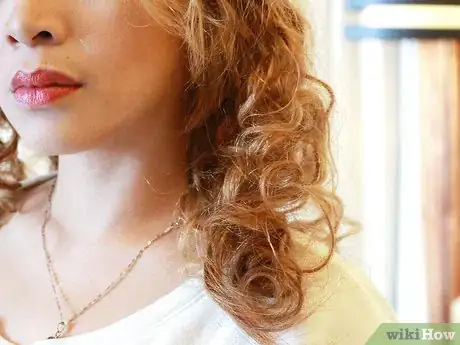 Imagen titulada Detangle Curly Hair Step 18