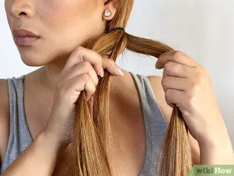 Imagen titulada Do a Fish Tail Plait in Your Hair Step 19