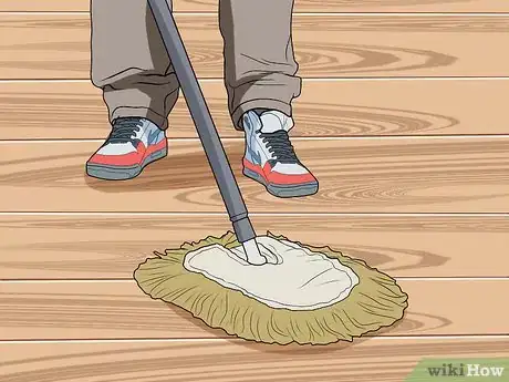 Imagen titulada Clean Laminate Wood Floors Without Streaking Step 11