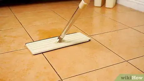 Imagen titulada Clean Tile Flooring Step 4