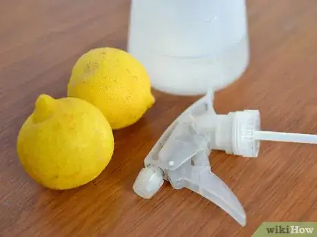 Imagen titulada Use Lemon Juice to Lighten Hair Step 1