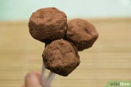 Imagen titulada Make Hot Cocoa Cake Pops Intro