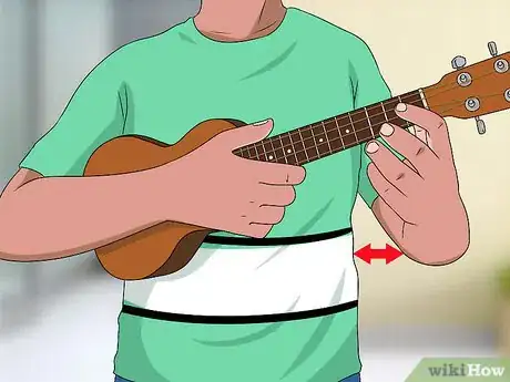 Imagen titulada Hold a Ukulele Step 5