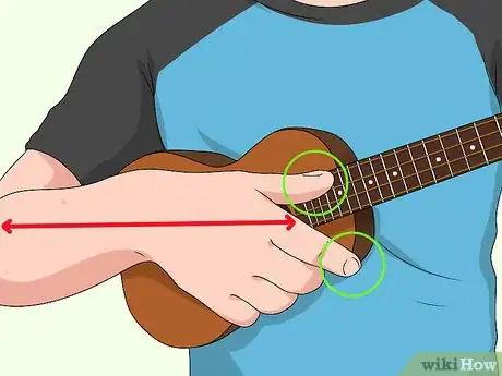 Imagen titulada Hold a Ukulele Step 6