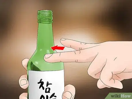 Imagen titulada Drink Soju Step 4