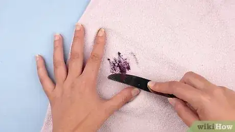 Imagen titulada Get Nail Polish off Just About Any Surface Step 5