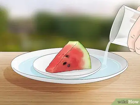 Imagen titulada Attract Butterflies with Fruit Step 1