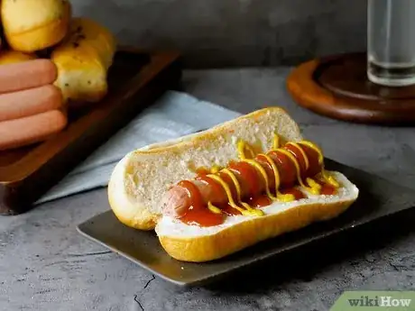 Imagen titulada Boil a Hot Dog in a Microwave Step 9