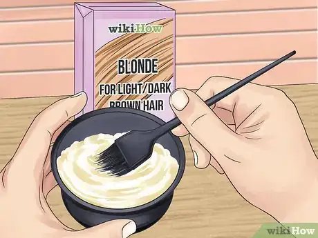 Imagen titulada Dye Brown Hair Without Bleach Step 9