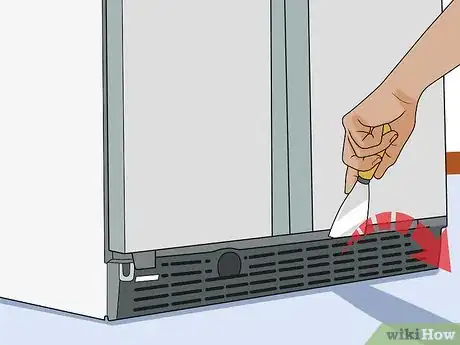 Imagen titulada Clean a Refrigerator Drip Pan Step 4