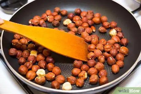 Imagen titulada Roast Hazelnuts Step 10