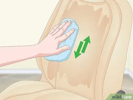 Imagen titulada Fix Cracked Leather Seats Step 11