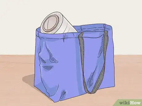 Imagen titulada Wrap Luggage in Plastic at Home Step 3