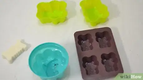 Imagen titulada Make Glycerin Soap Step 11