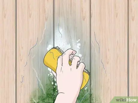 Imagen titulada Remove Mildew and Algae from a Wooden Fence Step 13