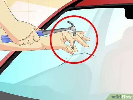 Imagen titulada Repair a Windshield Step 12