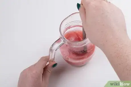 Imagen titulada Make Strawberry Margaritas Step 4