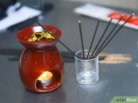 Imagen titulada Burn Incense Sticks Step 13