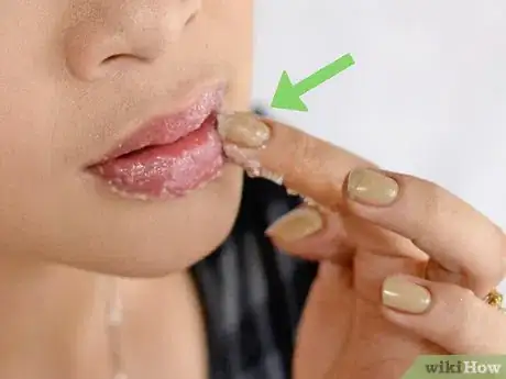 Imagen titulada Take Care of Your Lips Step 1