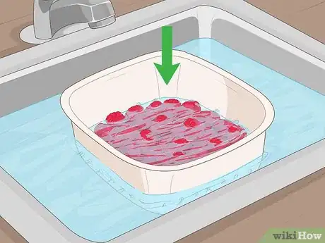 Imagen titulada Clean Raspberries Step 3