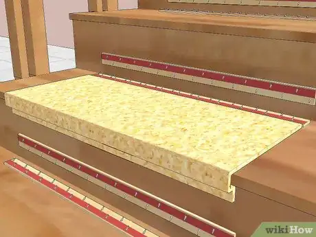 Imagen titulada Carpet Stairs Step 12