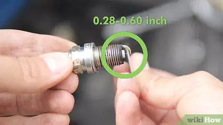 Imagen titulada Change Spark Plugs in a Car Step 4