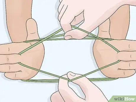 Imagen titulada Play The Cat's Cradle Game Step 3