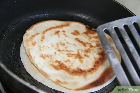 Imagen titulada Make a Quesadilla Step 6