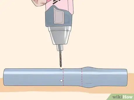 Imagen titulada Make a Water Gun with a Water Bottle Step 12