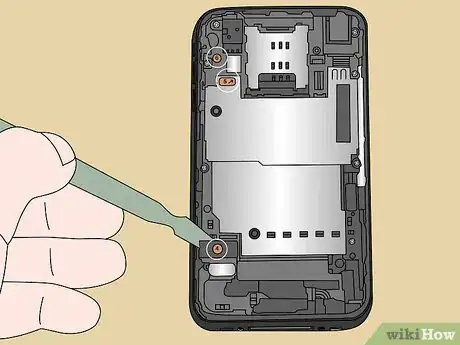 Imagen titulada Replace an iPhone Battery Step 72