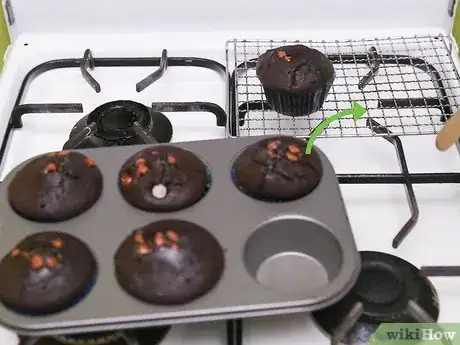 Imagen titulada Make Chocolate Muffins Step 11