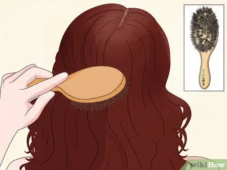 Imagen titulada Manage Layered Hair Step 2