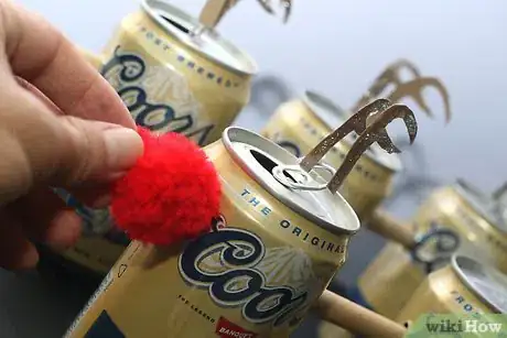 Imagen titulada Make Beer Can Christmas Ornaments Step 13Bullet1