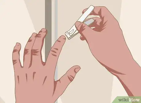 Imagen titulada Perform a Male Manicure Step 6