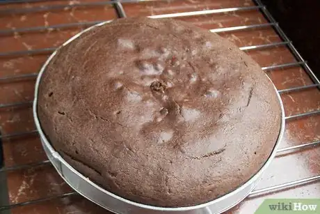 Imagen titulada Make a Chocolate Cake Step 38