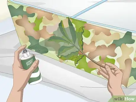 Imagen titulada Camouflage Paint Step 15