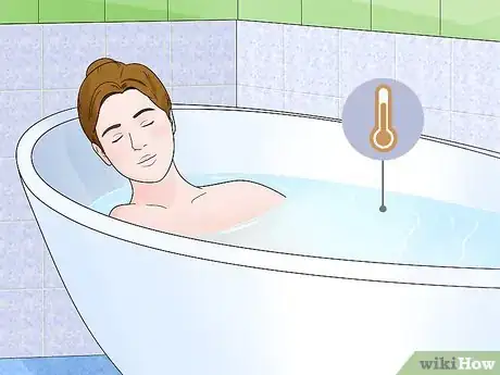 Imagen titulada Use an Oatmeal Bath Step 4