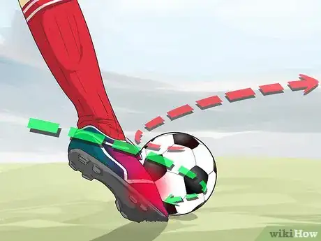 Imagen titulada Curve a Soccer Ball Step 3