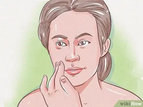 Imagen titulada Start Wearing Makeup Step 1