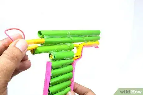 Imagen titulada Make a Paper Gun That Shoots Step 15