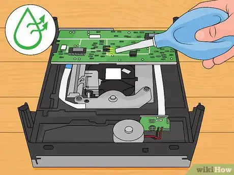 Imagen titulada Clean a CD Player Step 6