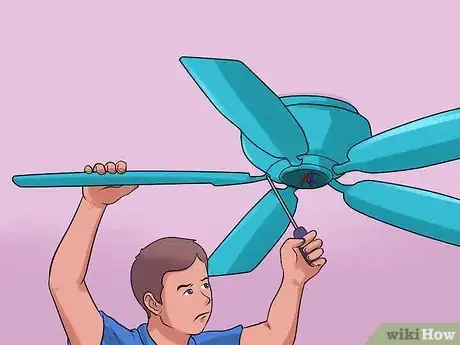 Imagen titulada Take Down or Remove a Ceiling Fan Step 14