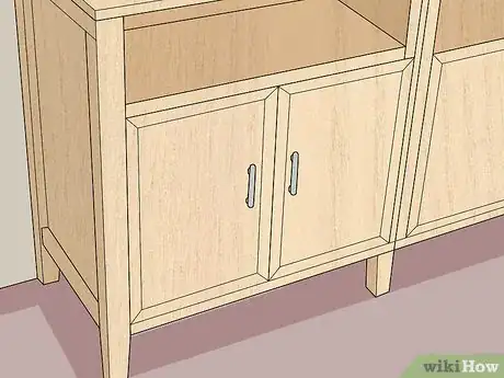 Imagen titulada Paint Kitchen Cabinets Without Sanding Step 1