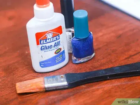 Imagen titulada Remove Nail Polish from Around the Nails Step 11