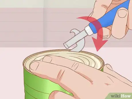 Imagen titulada Use a Can Opener Step 11