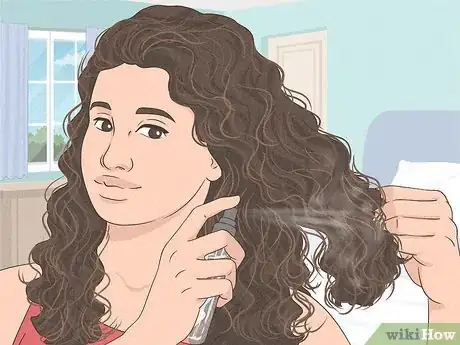 Imagen titulada Take Care of Naturally Curly Hair Step 4