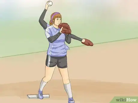 Imagen titulada Throw a Softball Step 26